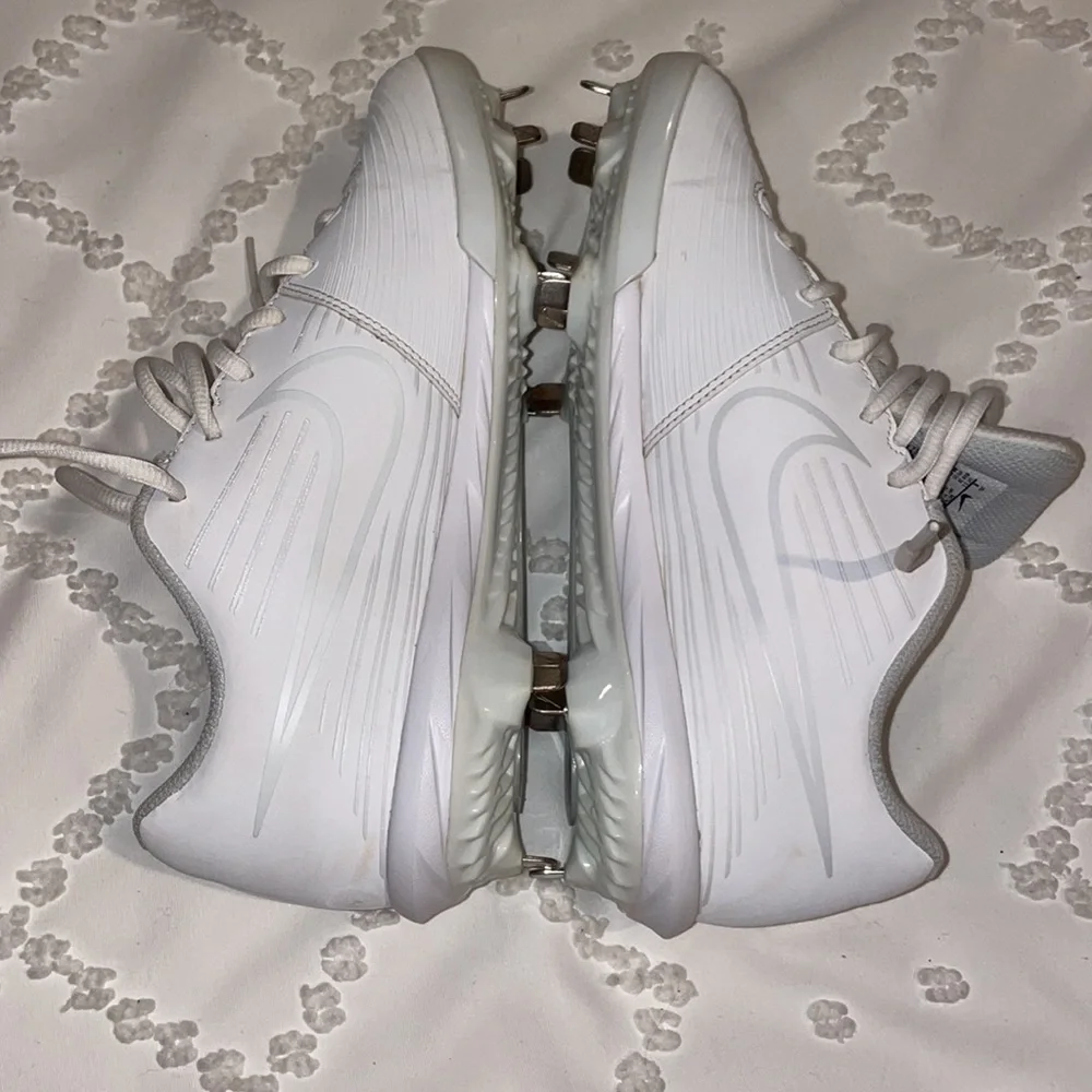 Nike Metal Cleats - Picture 8 of 11